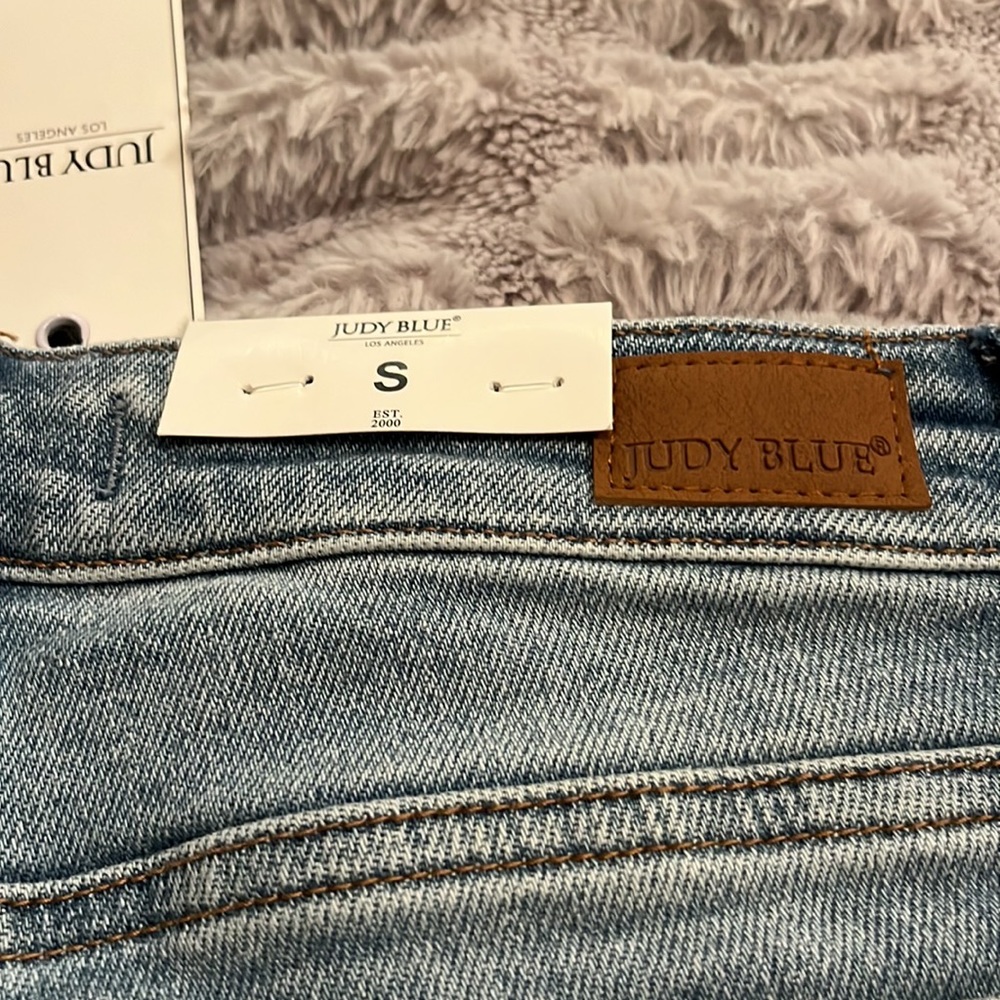 NWT Judy Blue High Waisted Rise Light Wash Bermuda Long Jeans Shorts New Small - Picture 8 of 13